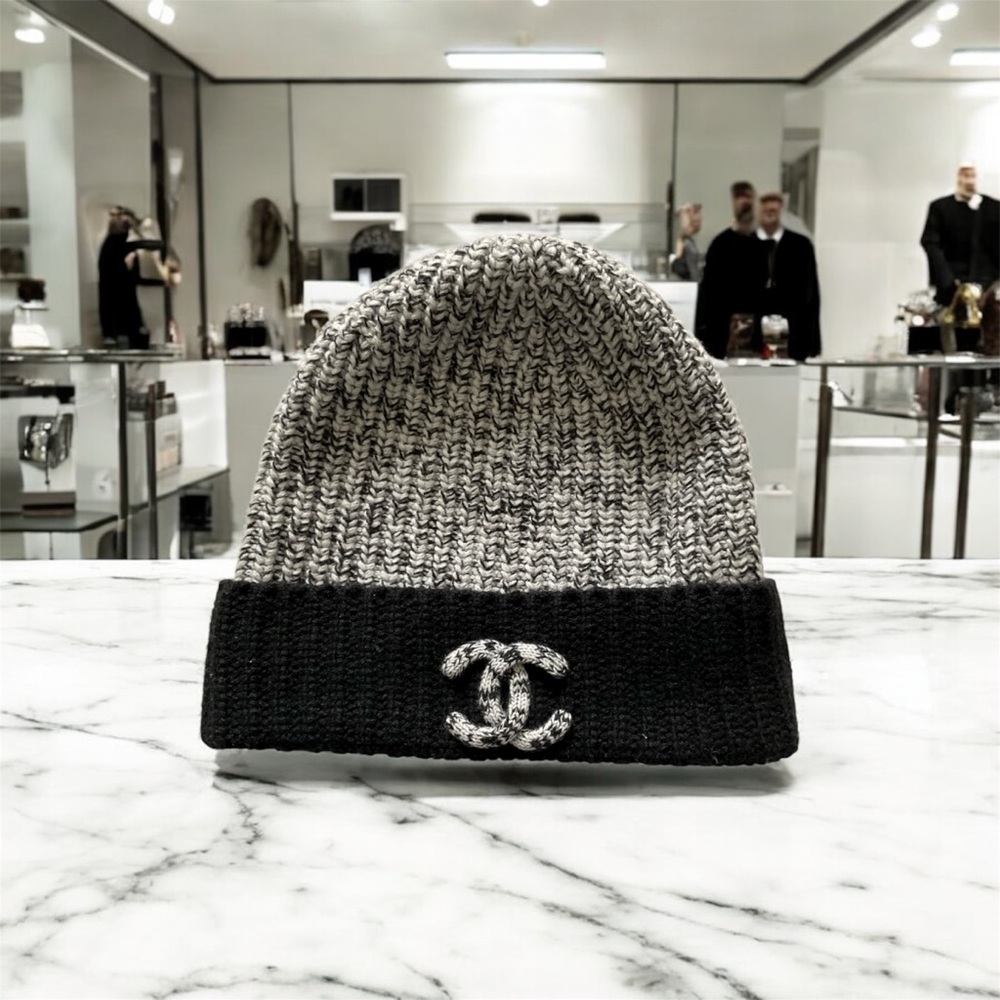 CHANEL Two-Tone Knit Beanie in Black and Gray